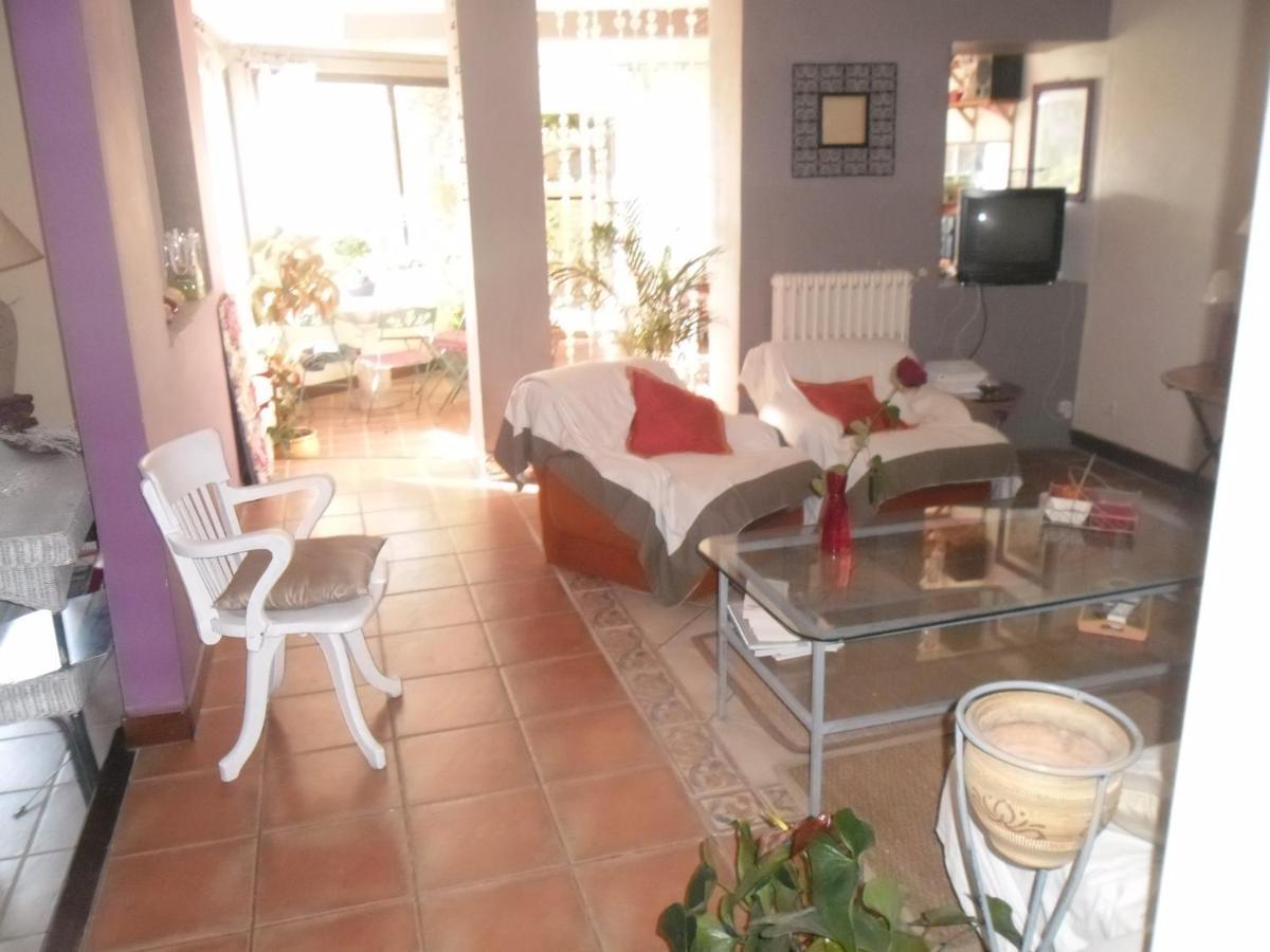 BELLE MAISON DE CARACTERE DE VILLAGE et STUDIO PISCINE Privée 9 PERS Millas Extérieur photo