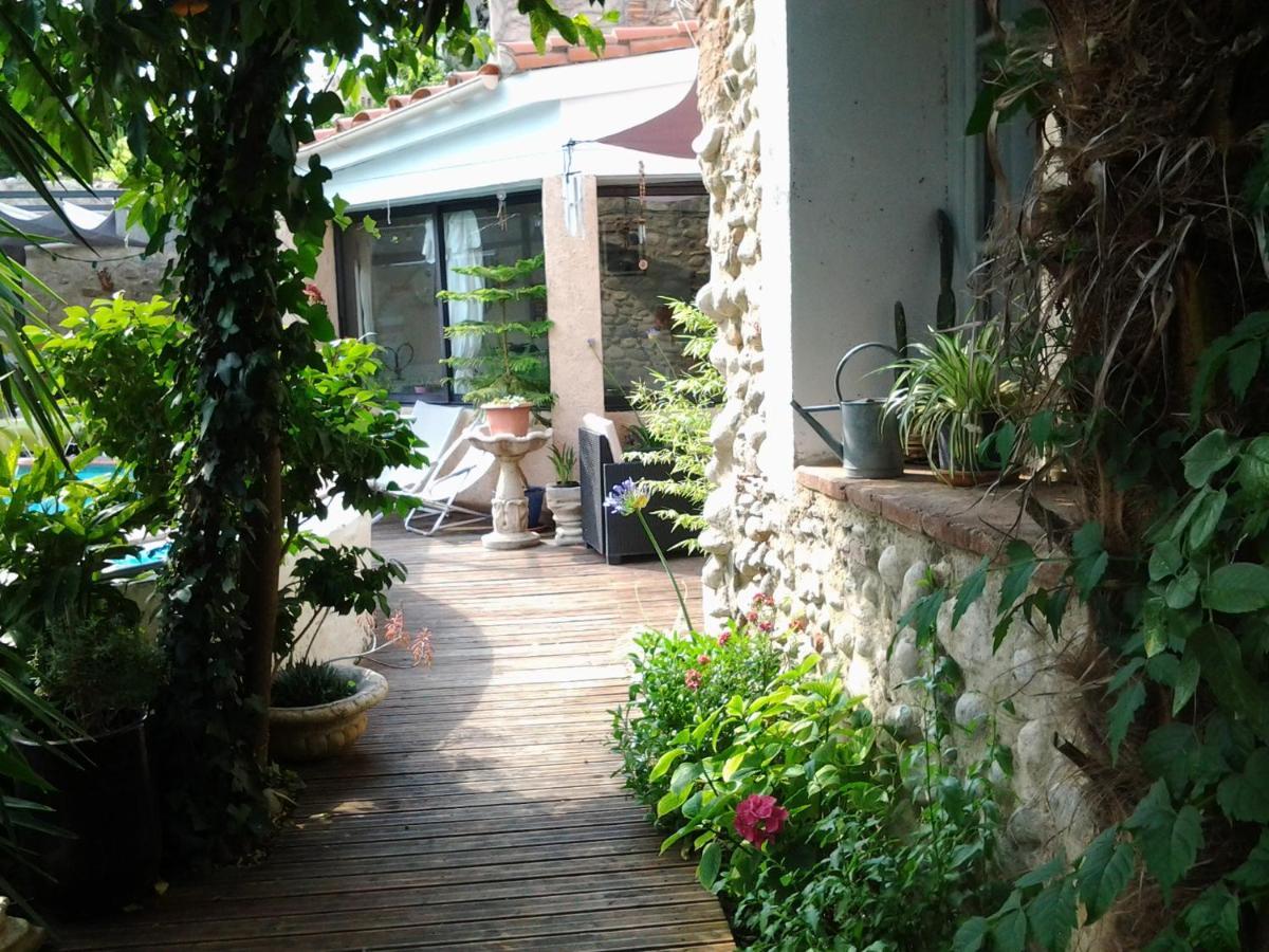 BELLE MAISON DE CARACTERE DE VILLAGE et STUDIO PISCINE Privée 9 PERS Millas Extérieur photo
