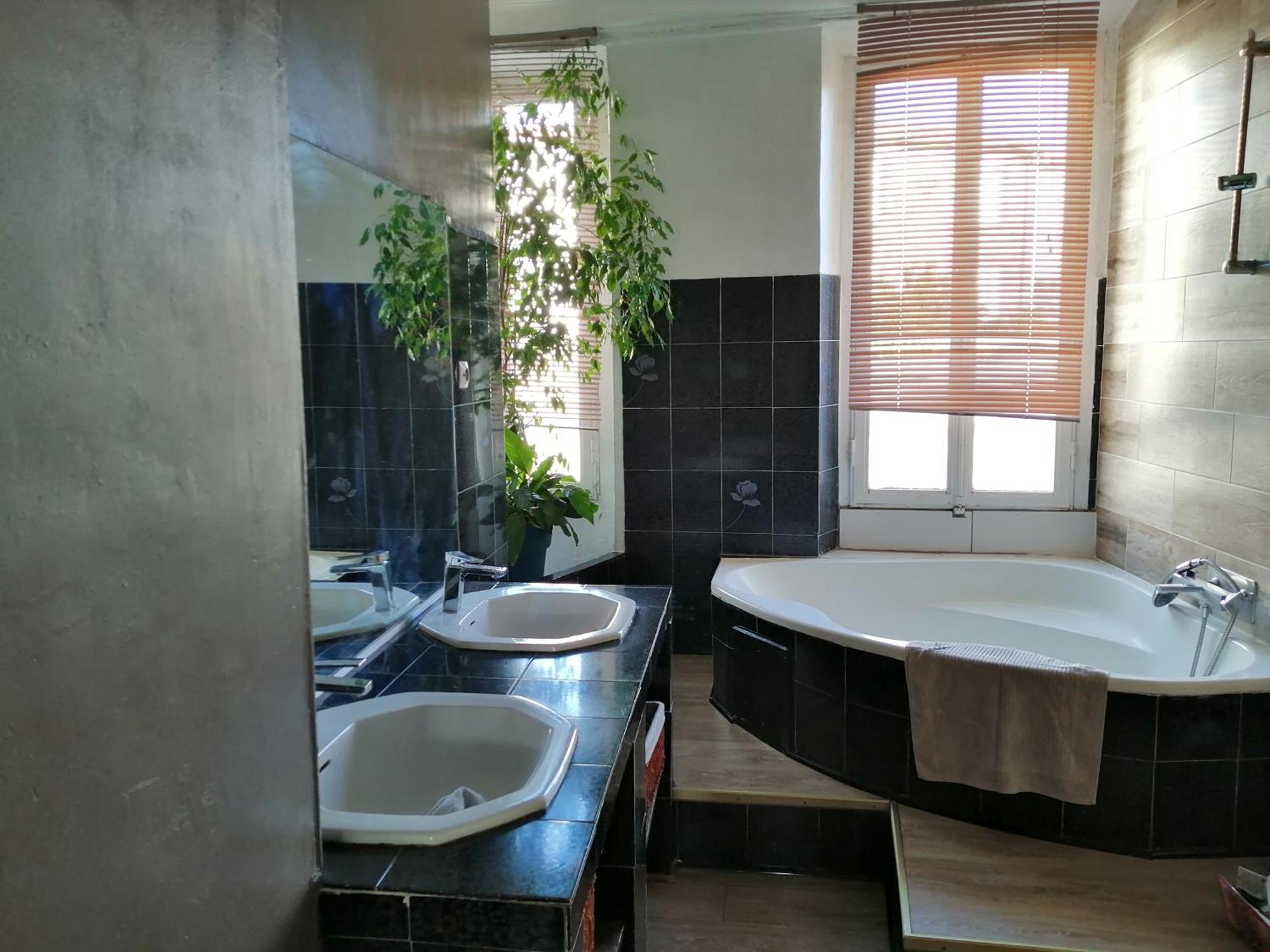 BELLE MAISON DE CARACTERE DE VILLAGE et STUDIO PISCINE Privée 9 PERS Millas Extérieur photo